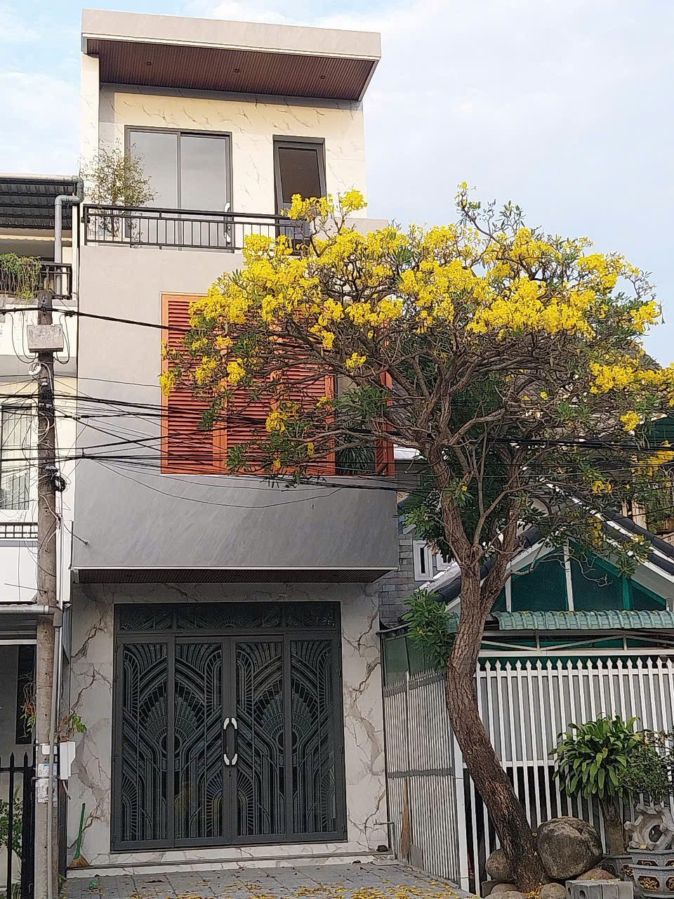 BÁN NHÀ 3 TẦNG MẶT TIỀN THỤC PHÁN – KDC SAO MAI BÌNH KHÁNH 3