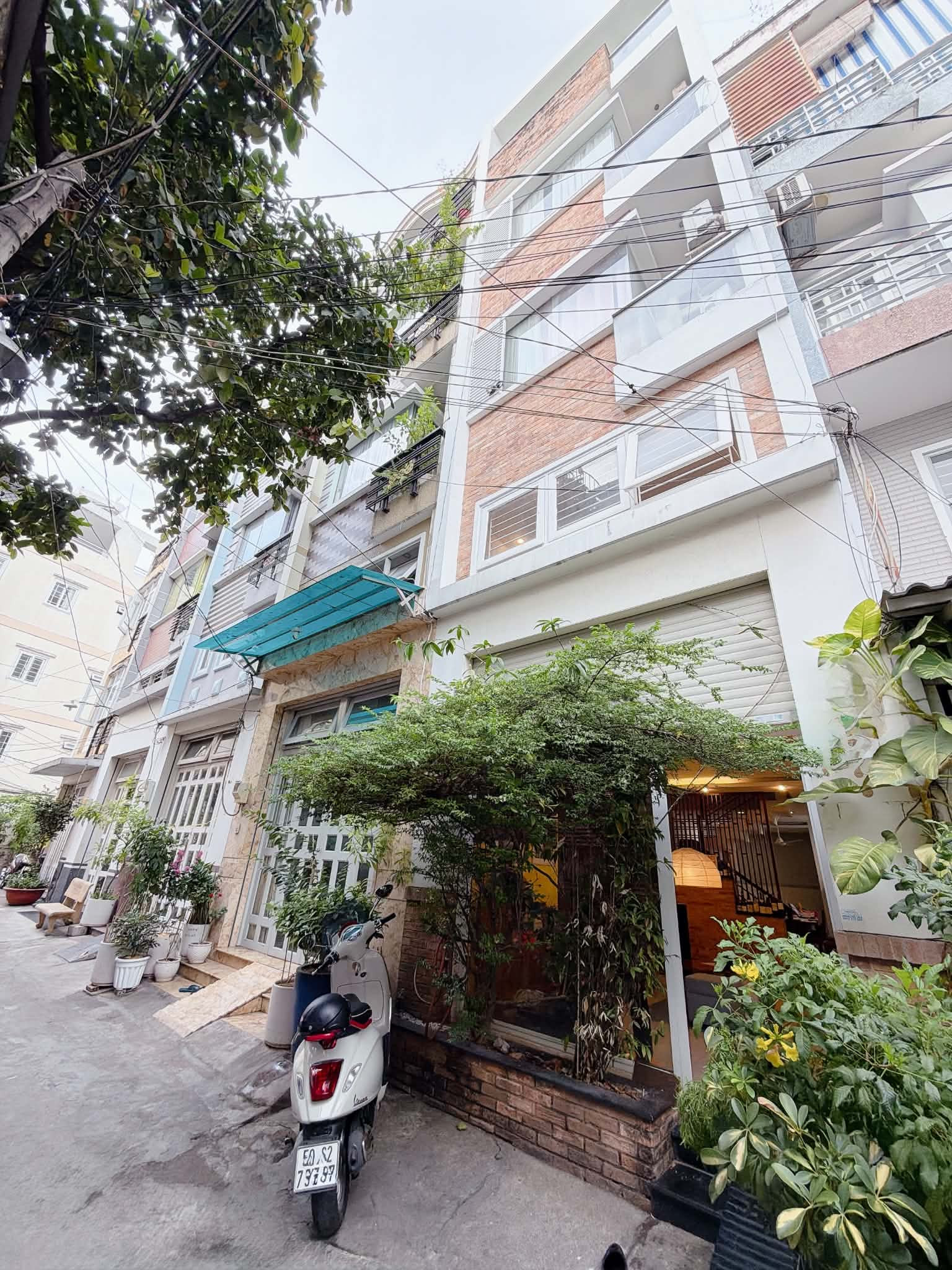 Bán nhà 53m2, 4x14m, 5 lầu ô tô ngủ nhà ngay trung tâm bình thạnh