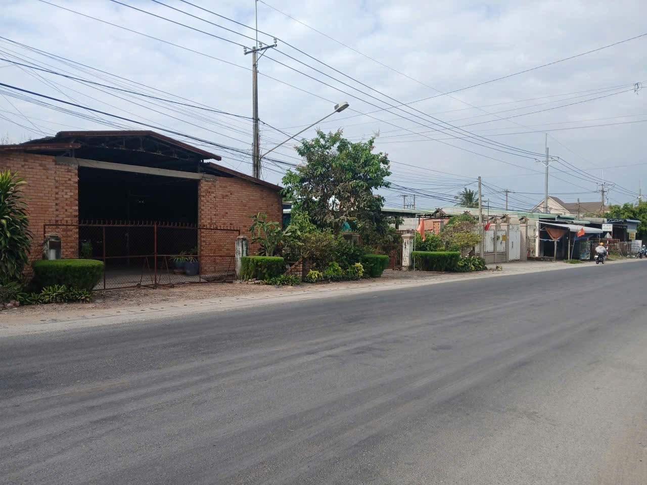 Bán đất 8386m² có sẵn 4996m² thổ cư ngang 87.50m giá 45 tỷ tại Phường Bình Minh