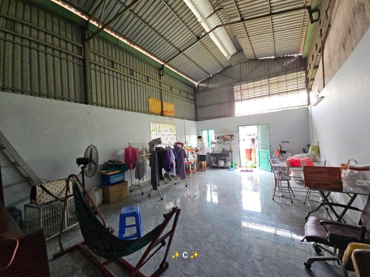 Nhà nguyên căn cho thuê