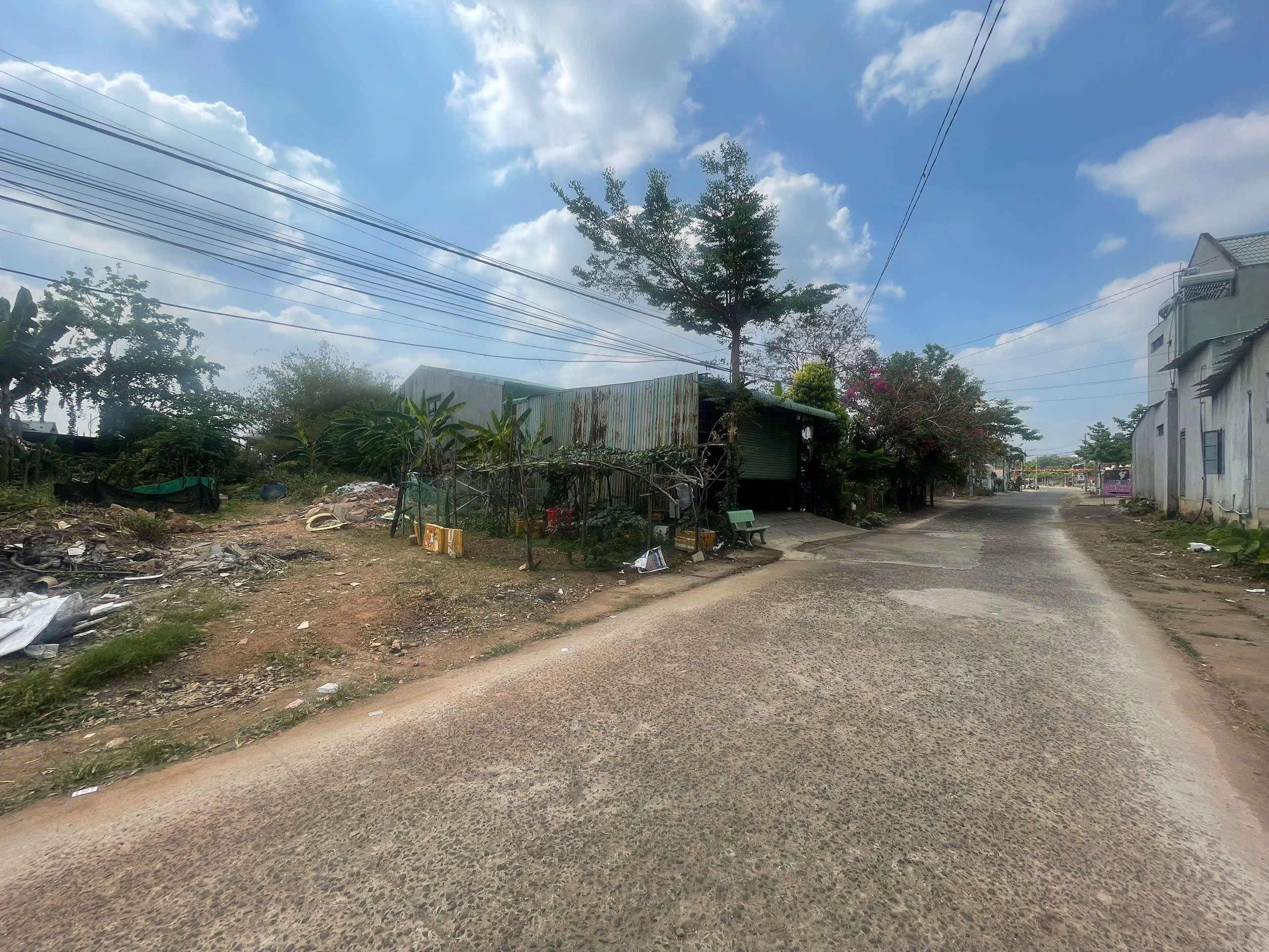 Bán đất 490,5m² có sẵn 150m² thổ cư ngang 16m giá 3.05 tỷ tại Phường Bình Phước