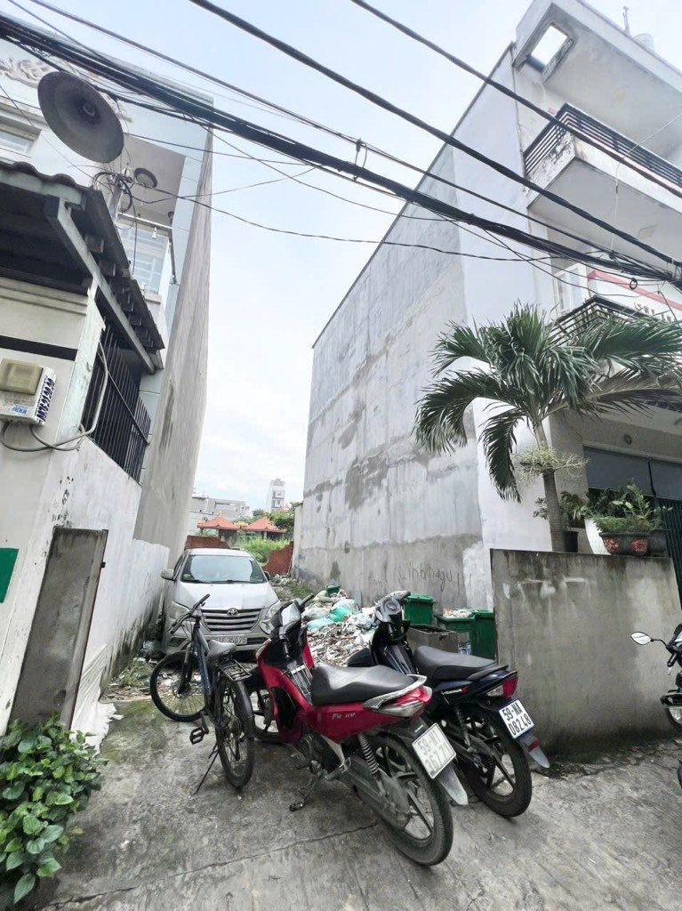 Bán đất 88m² , Hẻm Xe Hơi, ngang 5m giá 5.3 tỷ Phường Bình Tân