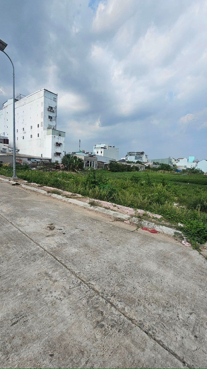 LÔ ĐẤT 53M2 - KHÔNG DÍNH LỘ GIỚI - HẺM XE HƠI NÉ NHAU - BÌNH TÂN