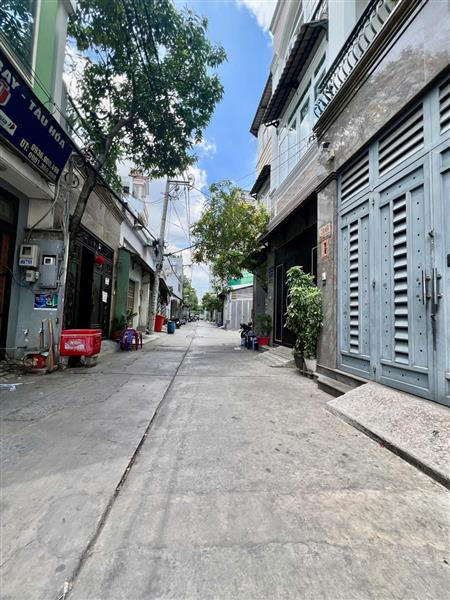 Bán đất 104m² 4×26m²  giá 6 tỷ Phường Bình Tân