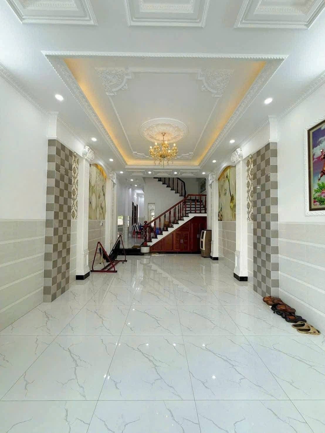 Nhà đẹp giọn vô ở liền DT 100m² giá chỉ 1.98T SHR tại Phường Bình Thắng Thành phố Dĩ An Bình Dương