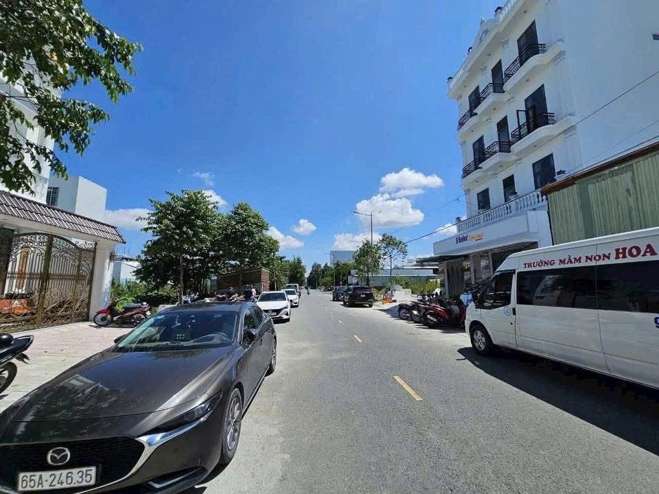 BÁN 4 NỀN CÓ SỔ ĐƯỜNG XUÂN HỒNG GIÁ TỐT
(ĐỐI DIỆN BV UNG BƯỚU CHUẨN BỊ HOÀN THIỆN)