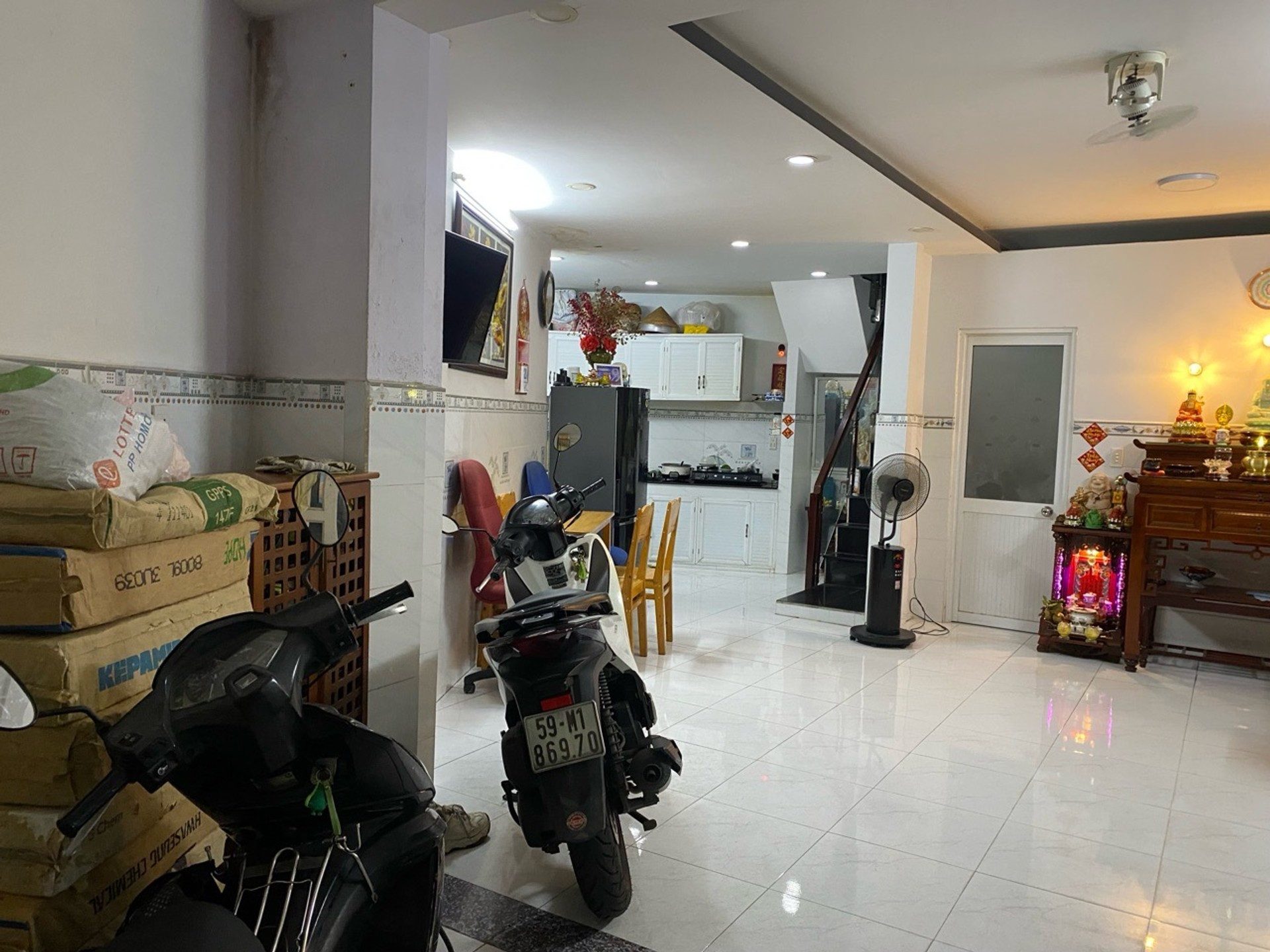 Nhà Đẹp Lò Gốm - Bình Tiên, 60m² Nở Hậu Tài Lộc, 2 Tầng 3PN, Sát Mặt Tiền, Chỉ Nhỉnh 5 Tỷ