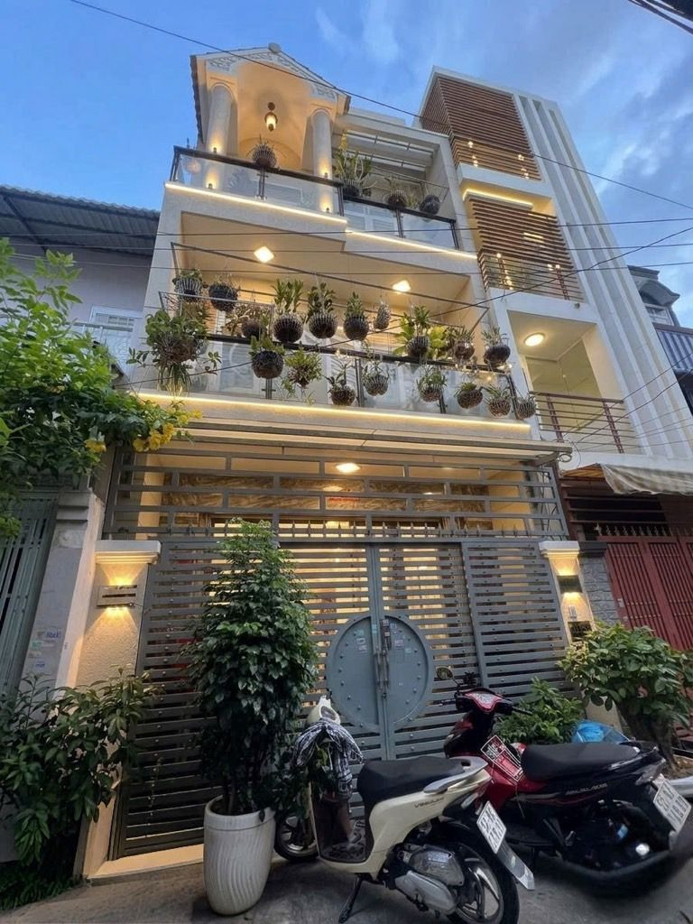 NGANG 5M HIẾM - NGAY 479 HƯƠNG LỘ 2 - NGÃ TƯ 4 XÃ - GIÁP TÂN PHÚ - HẺM XE HƠI - NHÀ 3 TẦNG ĐÚC THẬT BTCT