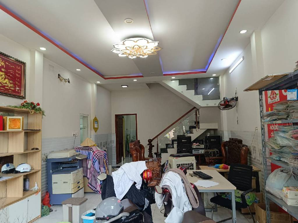 BÁN NHÀ MẶT TIỀN KINH DOANH ĐẮC ĐỊA – NGANG 5M BỀ THẾ – LIỀN KỀ VÒNG XOAY PHÚ LÂM
