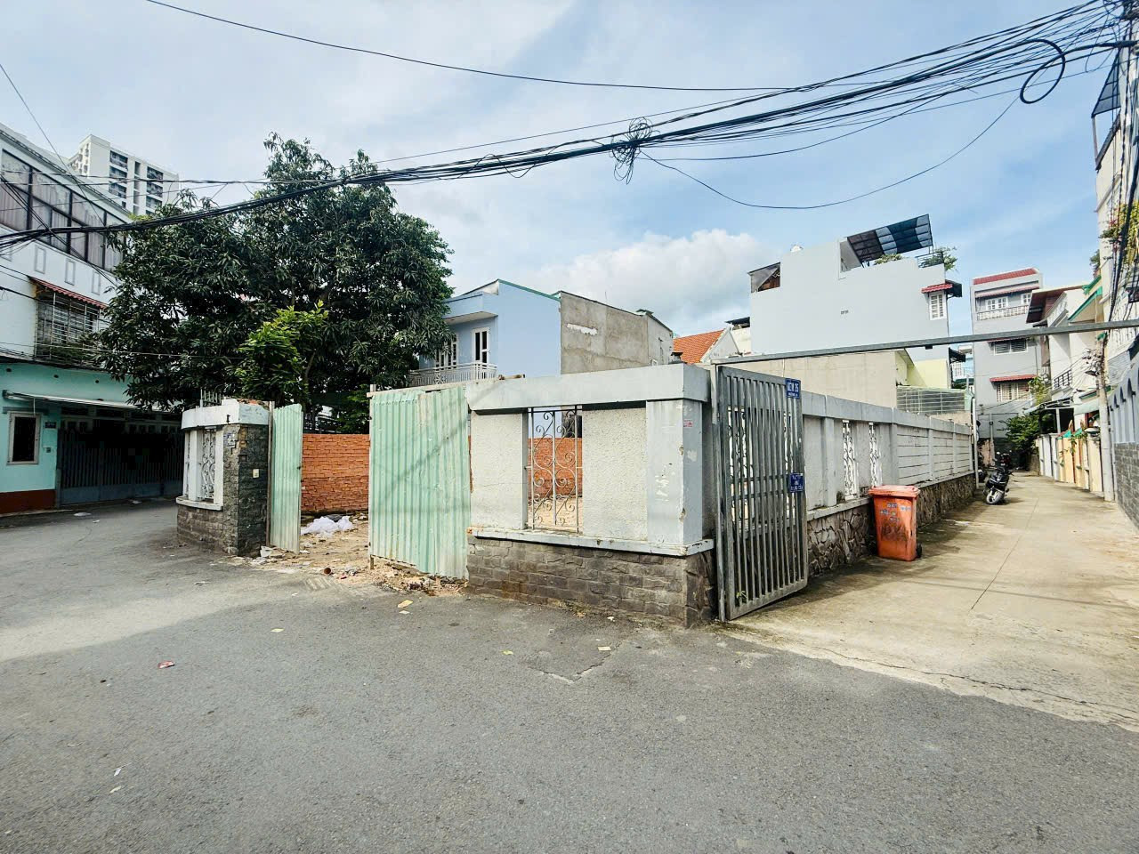 Bán gấp đất 81.3m² ngang 6m đường số 14 Bình Trưng Tây Q2 cũ cách Nguyễn Duy Trinh 500m, lô góc mà giá 6.65 tỷ Phường Bình Trưng
