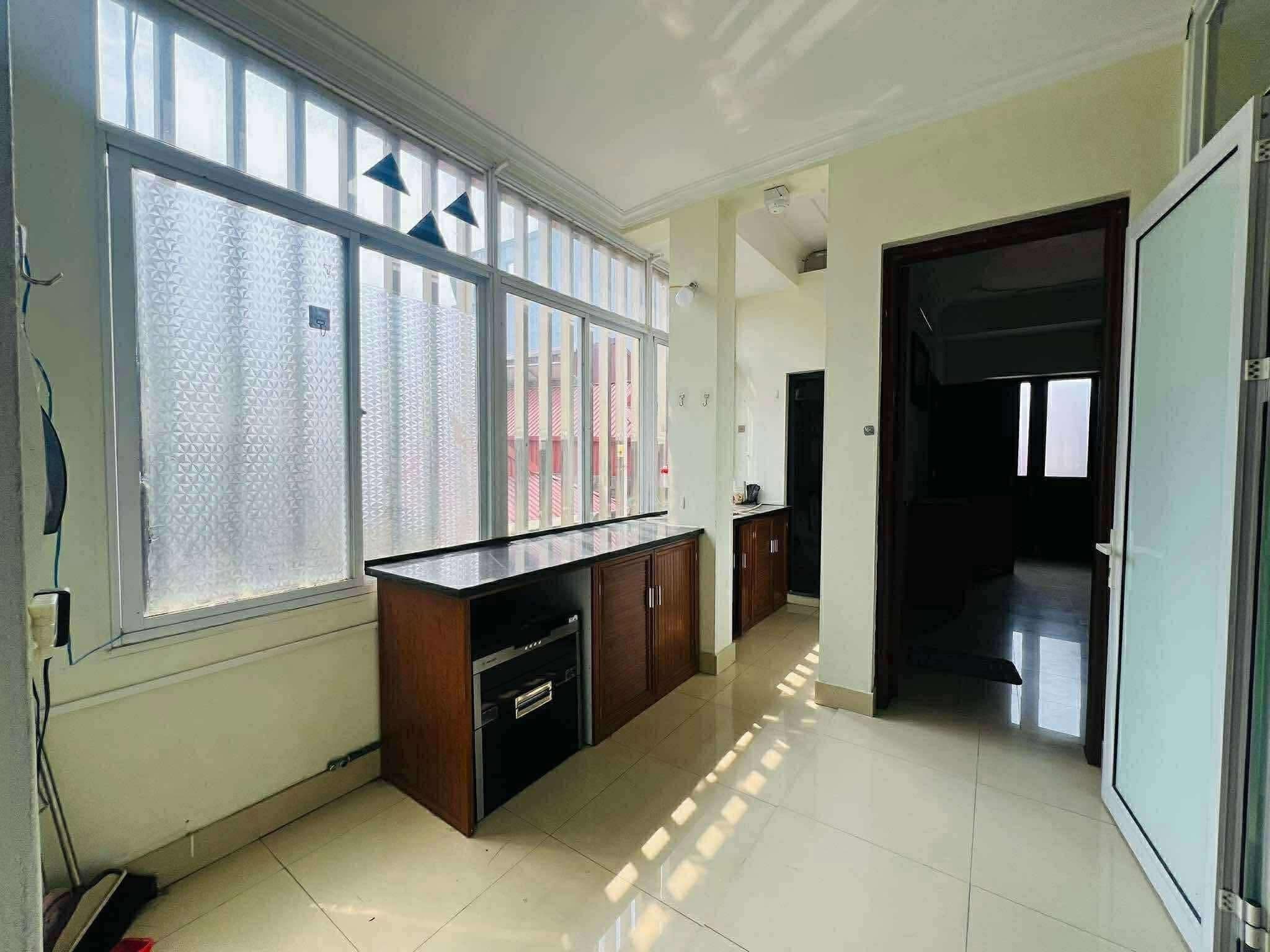 CĂN HỘ 1 NGỦ CHO THUÊ- 558 NGUYỄN VĂN CỪ - LONG BIÊN
5trieu/thang
Diện tích 40m2 - đủ đồ ( tủ lạnh, điều hoà, nóng lạnh, bếp nấu ăn)
Ccmn Có thang máy - ô tô đỗ cửa