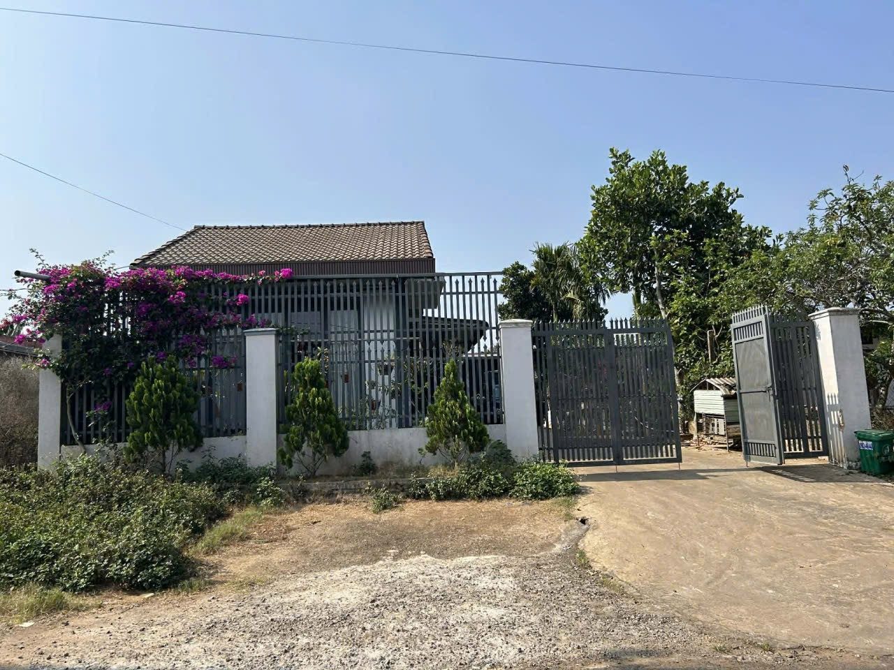 Bán đất 487.1m² có sẵn 60m² thổ cư ngang 8.0m giá 3.2 tỷ tại Phường Buôn Hồ