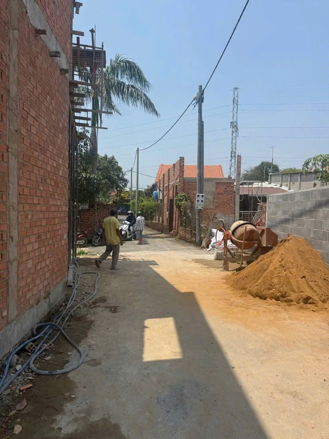 Đất sổ riêng ,full thổ cư, đường ô tô 1.75 tỷ
