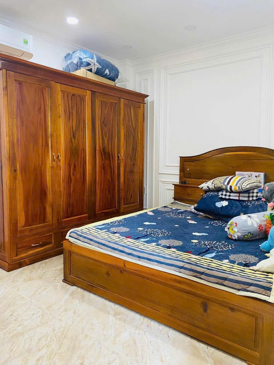 Nhà 1 Trệt 2 Lầu + 2 Sân Thượng . Phong Cách Châu Âu . Đường Số 8 Khu VHTĐ.