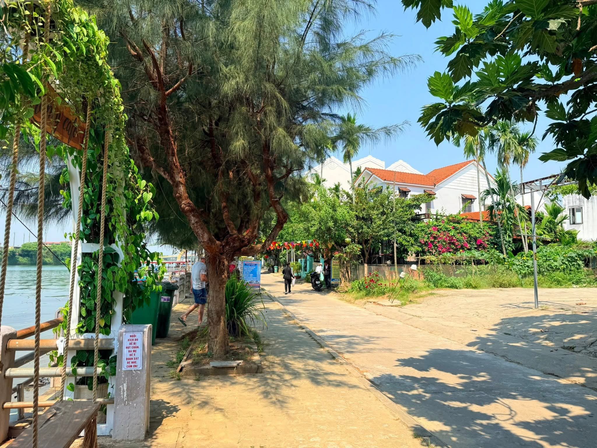 Bán đất 301m2 ( ngang 18,2m ) View Sông, Đường Huyền Trân Công Chúa, Hội An
