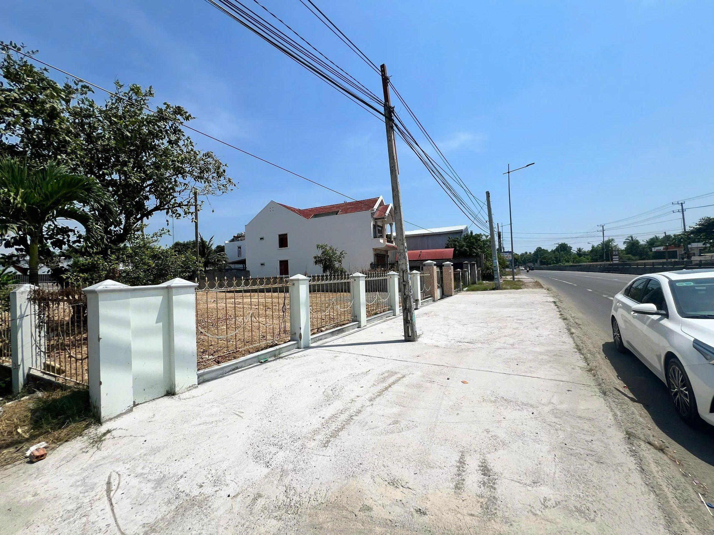 Bán đất mặt đường Hùng Vương, đối diện Vin ven vịnh Cam Ranh. Phường Bắc Cam Ranh. Tp Khánh Hoà.