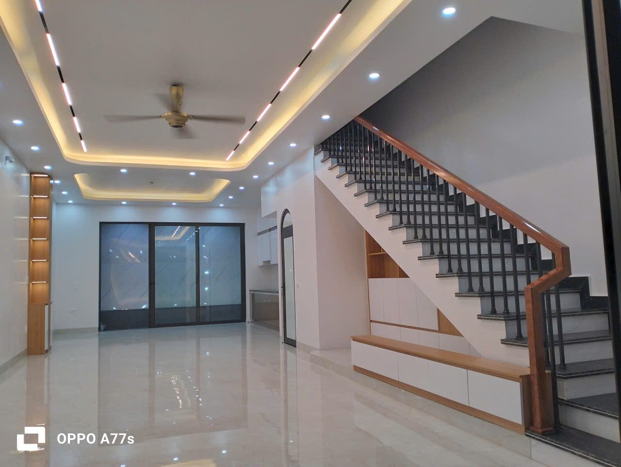 BÁN NHÀ 2 TẦNG RỘNG NGÕ 9 BÃI MUỐI,OTO ĐỖ CỬA,CAO THẮNG,HẠ LONG