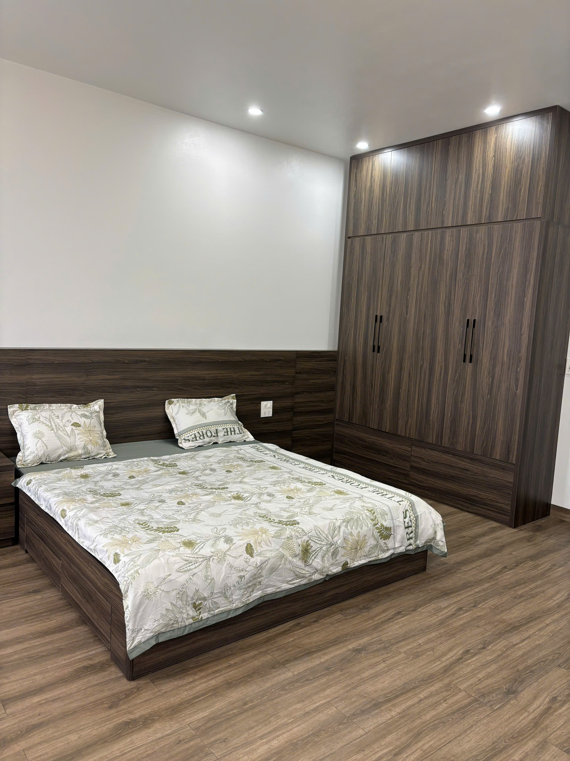 Cho thuê phòng có điều hoà nóng lạnh đầy đủ, nvs khép kín, Tầng 3