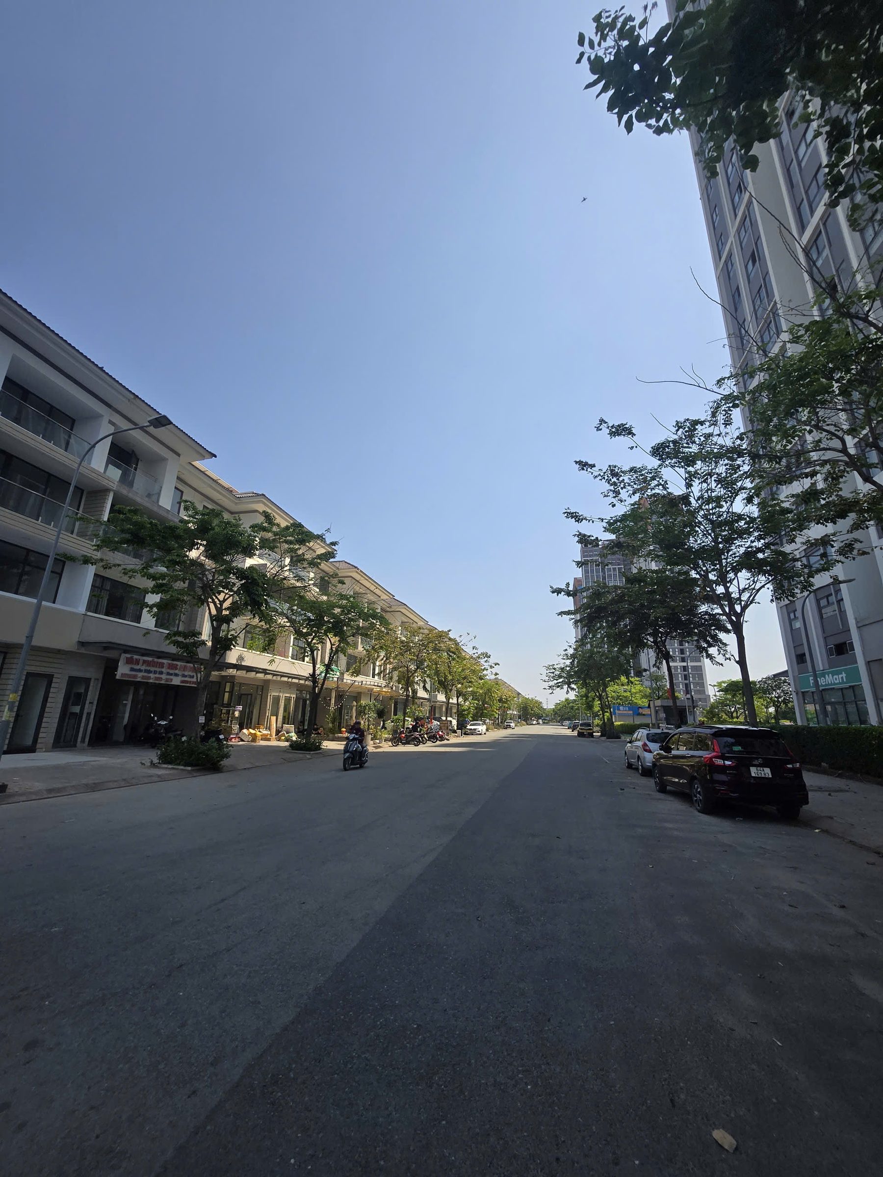 BDS HVL [NC] Cần cho thuê nhà đã hoàn thiện căn góc Lavila 2.