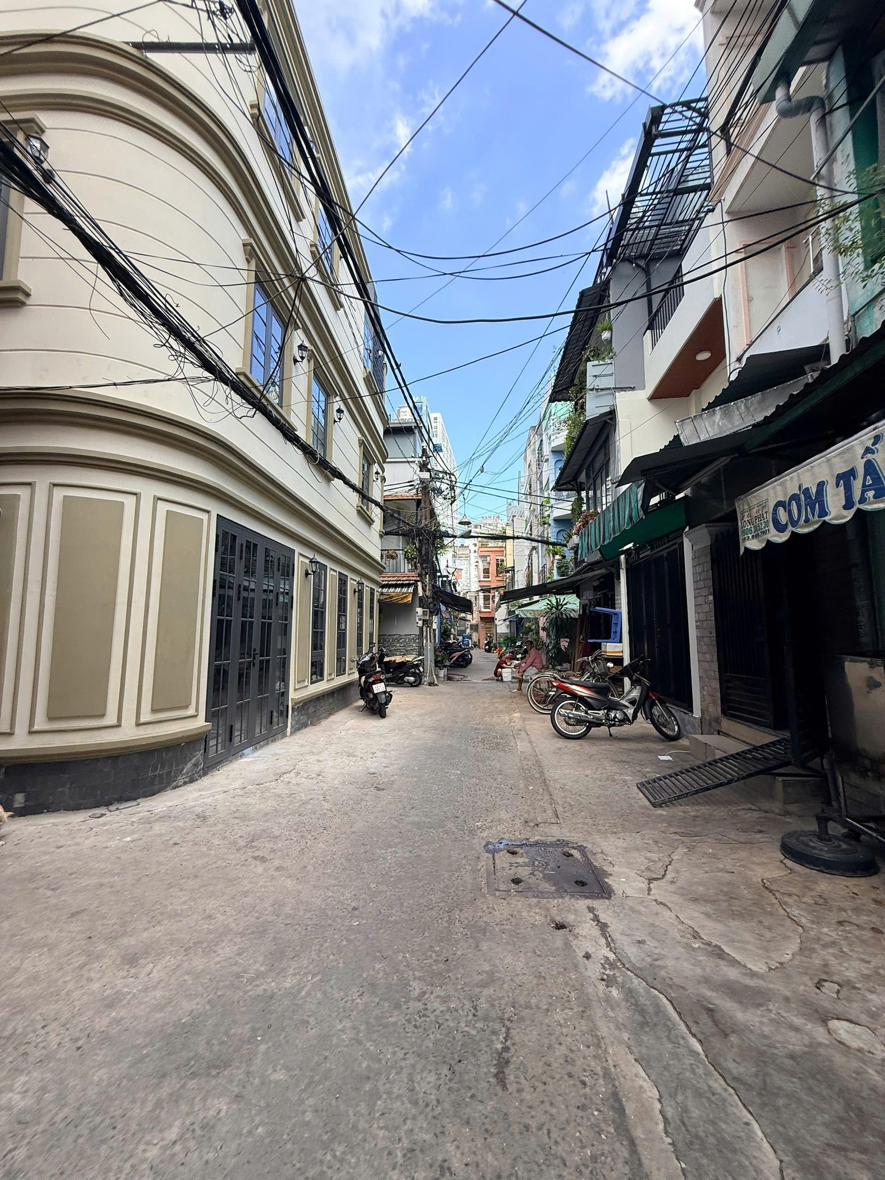 Bán Nhà Hẻm TK48/17 Võ Văn Kiệt, Cầu Ông Lãnh, Q1