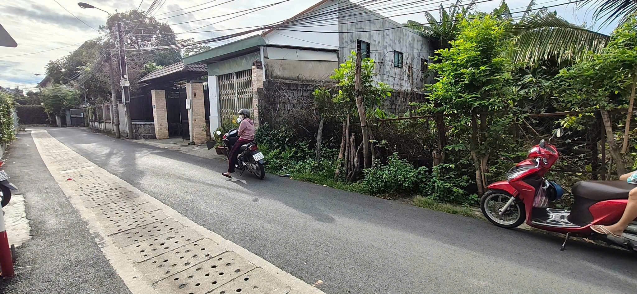 Đất Chánh Mỹ Thủ Dầu Một Bình Dương , đường nhựa oto 6m thông , cách quốc lộ 13 chỉ 200m , trung tâm ngã 6 chỉ 1,5klm