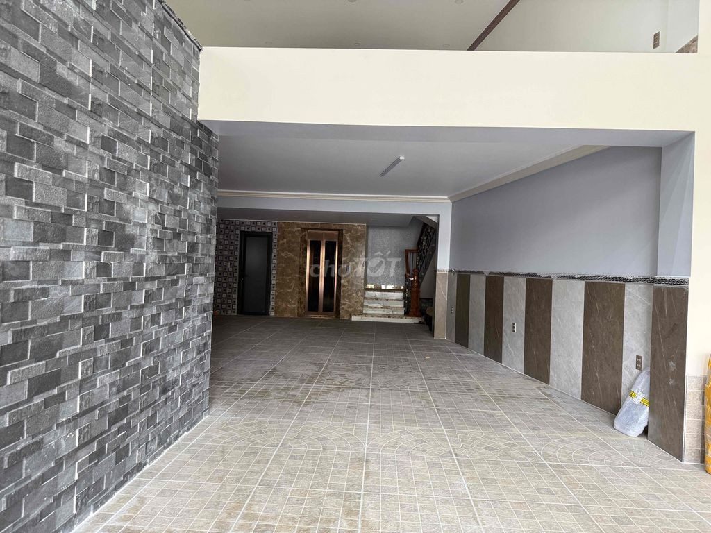 Cho thuê MBKN Ngay vòng Xoay Gò Đậu và sân vận động Bình Dương