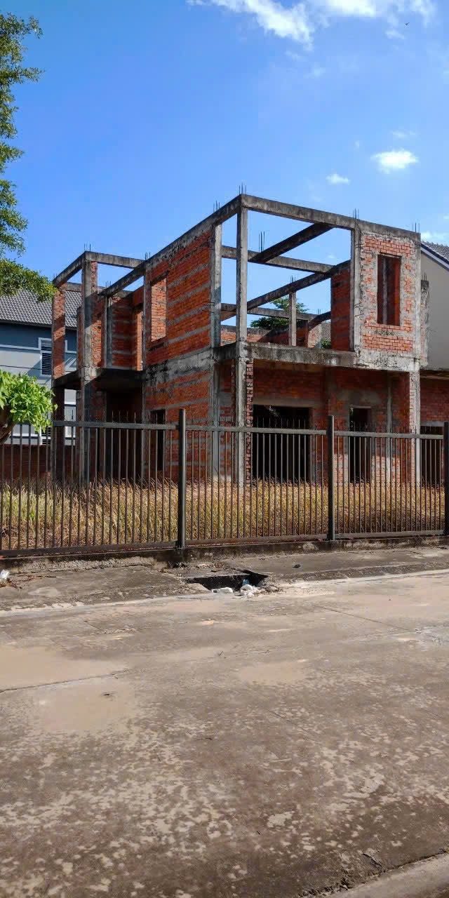 BÁN ĐẤT CHÁNH PHÚ HÒA – TPHCM  đường nhựa 8m ( Có Nhà thô trên đất ) Diện tích: 20x21 Tdt 420m