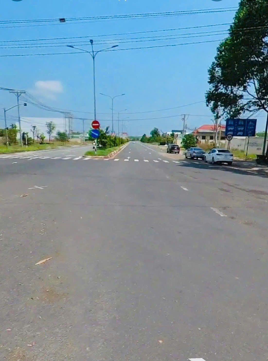 Bán đất 150m² full thổ cư ngang 5m giá 1.55 tỷ tại Phường Chơn Thành