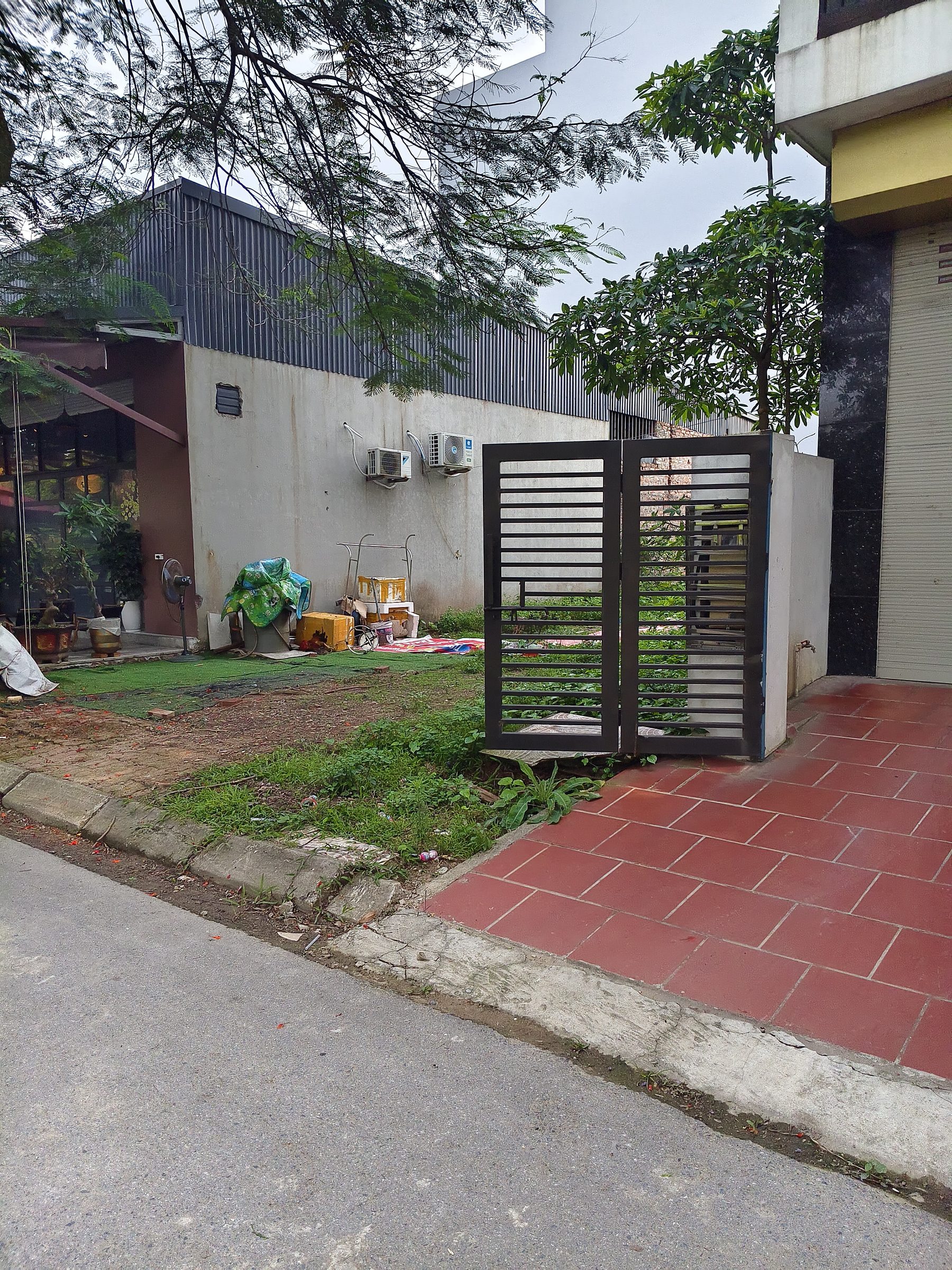 Chính chủ cần bán mảnh đất này
Nhỉnh 1tỷ đã sở hữu ngay mảnh đất ở gần ngã Tư Xuân Mai, mặt đường rộng kinh doanh được luôn