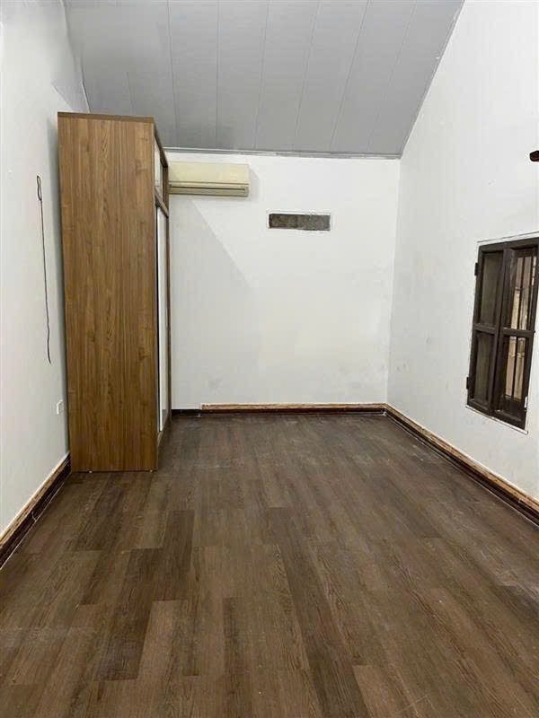 Cho thuê nhà cấp 4 ngõ 6 Đội Nhân, phường Ngọc Hà-Dt 67m-7tr/1 tháng