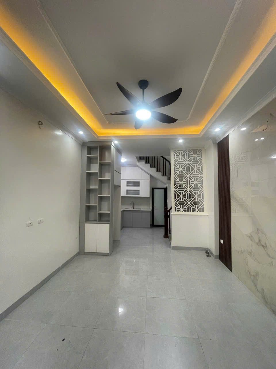 🔥 BÁN NHÀ PHỐ TRẠM – 5 TẦNG – 30m² – GIÁ 9,8 TỶ 🔥