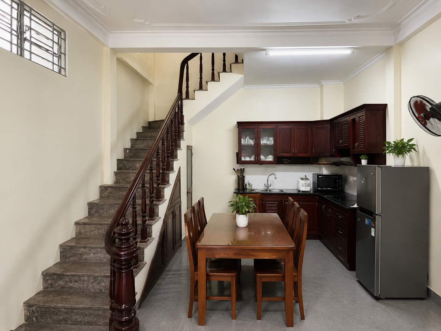Bán nhà Kim Giang, Hoàng Mai – Giá 6.9 tỷ – DT 32m² x 5 tầng – MT 4.4m – Lô góc BTCT, Sát KĐT Đại Kim, Sổ đỏ vuông