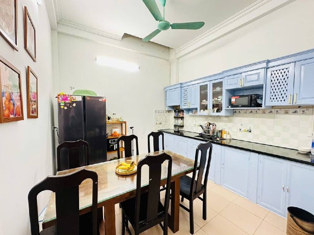 HÀNG HIẾM 50m Ngõ ba gác 1 Ngoặt ra Mặt Phố ba bước chân ra Ô Tô nhà Dân Xây siêu chắc 10.5 tỷ