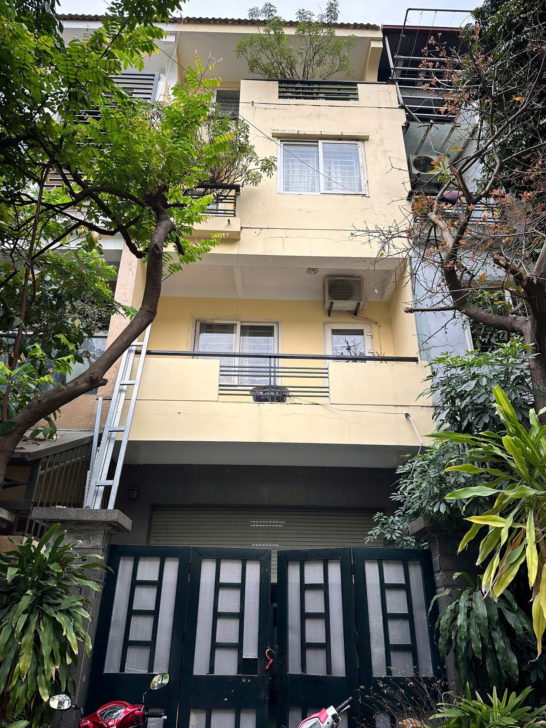 Cho Thuê Nhà 87M² 4 Tầng 5 Ngủ - Đại Mỗ - Nam Từ Liêm - Nội Thất CB - Giá Thuê 18tr