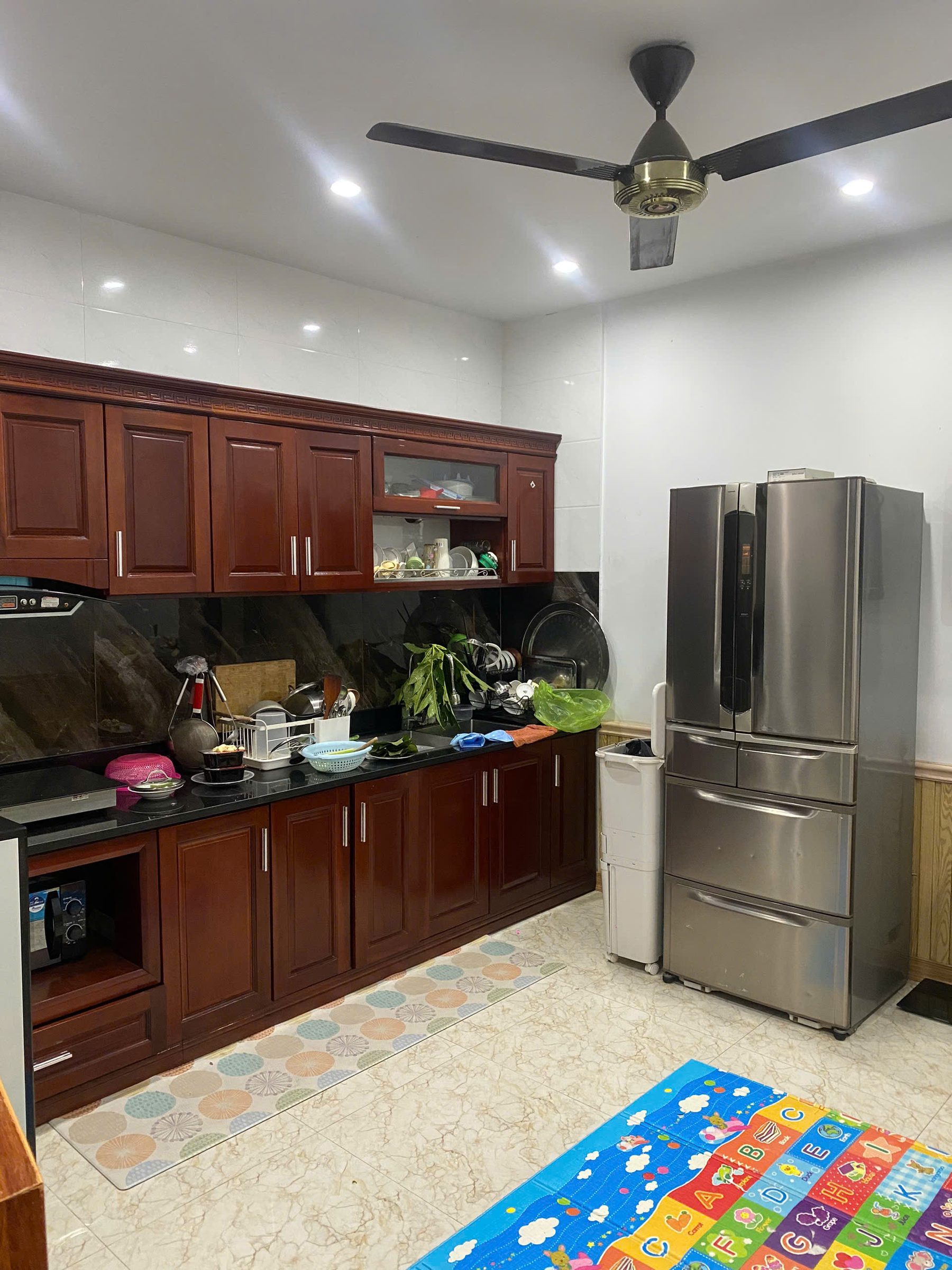 Bán nhà sau nhà mặt đường Kiều Sơn, oto đỗ tận cửa