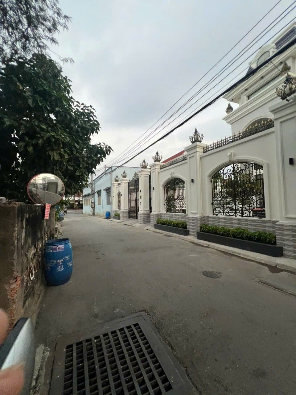 NHÀ 57M2 SHR - KO QUY HOẠCH KO LỘ GIỚI - NGAY NHÀ THỜ DĨ AN - CHỢ DĨ AN