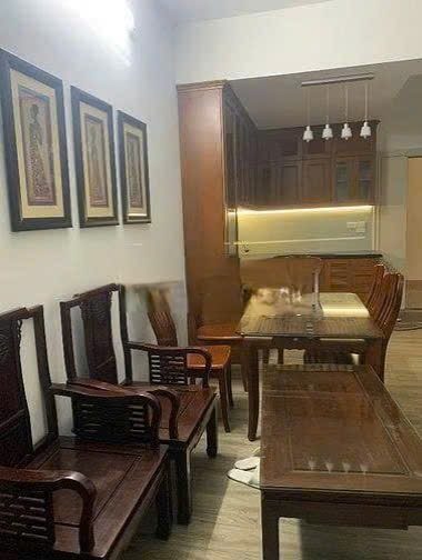 Cho Thuê Chung Cư Trần Thái Tông - Cầu Giấy 100M² 3 Ngủ Full Nội Thất Cao Cấp - Có Slot Ô Tô - Giá Thuê 16tr
