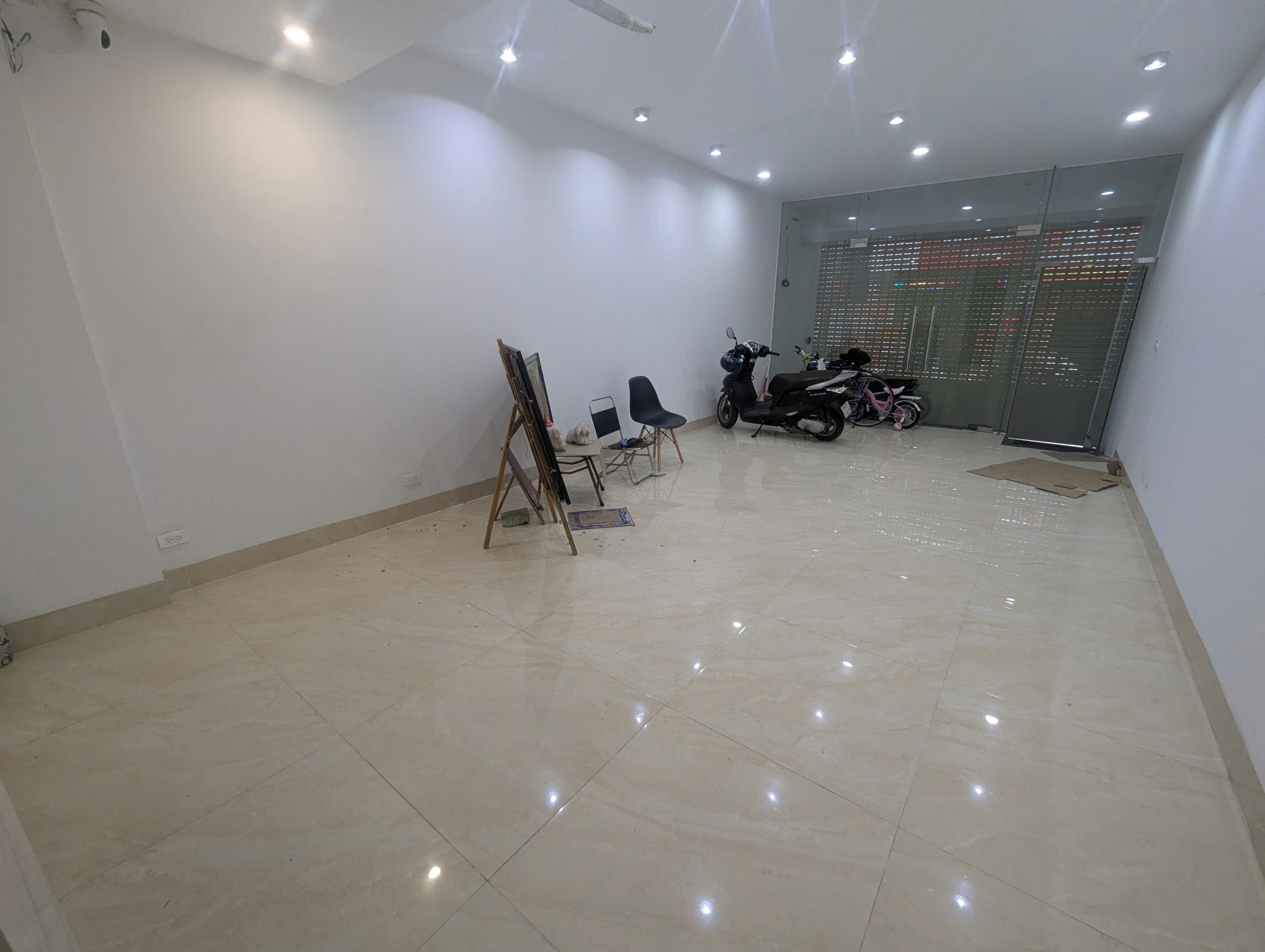 Cho Thuê Mặt Bằng KD 48M² Tầng 1,2 Thông Sàn / Dịch Vọng - Cầu Giấy/ Giá Thuê 26tr