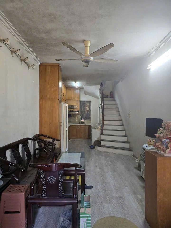 Cho Thuê Nhà Nguyễn Tri Phương - Ba Đình 40M² 5 Tầng Thông Sàn - Kinh Doanh Đỉnh - Giá Thuê 30tr