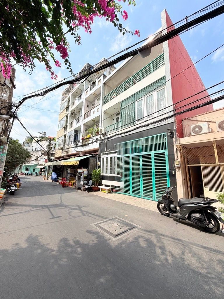 Nhà C4 HXH 451 Tô Hiến Thành ngay KingDom Q10 phường Diên Hồng