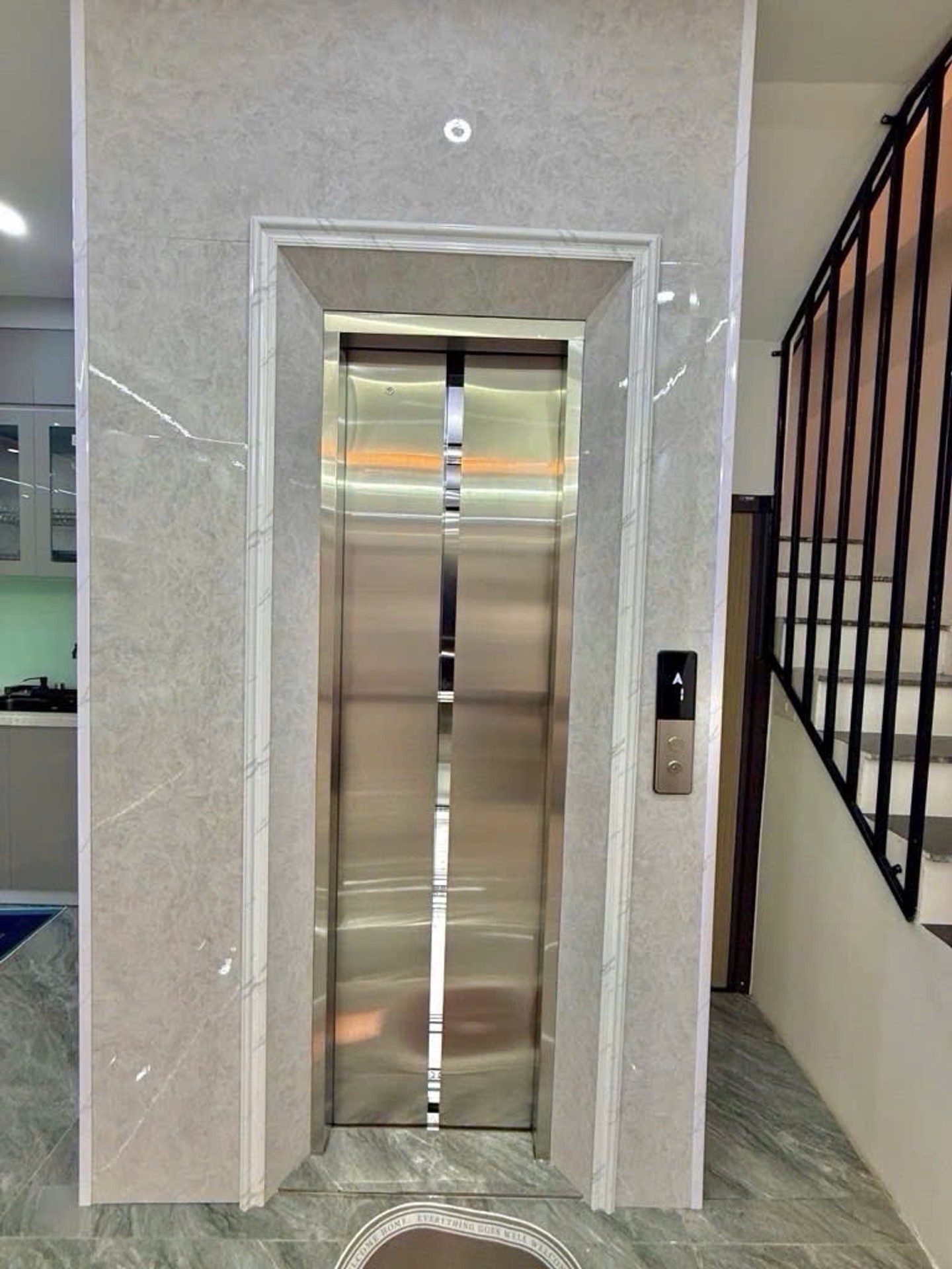 Bán nhà Bằng Liệt – Giá 13.95 tỷ – DT 55m² x 5T – MT 4.7m – LÔ GÓC, Ô TÔ THÔNG, THANG MÁY