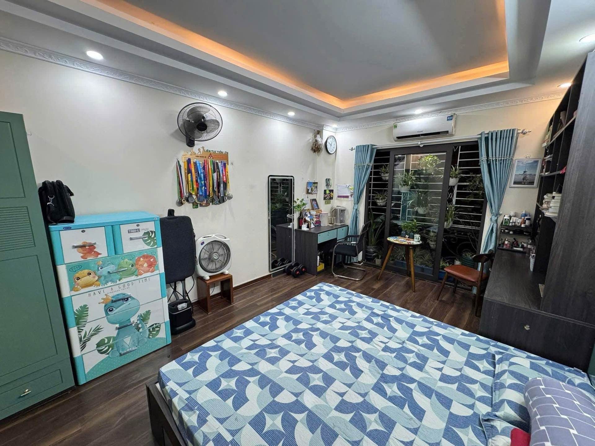 Bán nhà Định Công Thượng – Giá 11 tỷ – DT 35m² x 5 tầng – MT 4m – kinh doanh, ô tô đỗ, ngõ thông