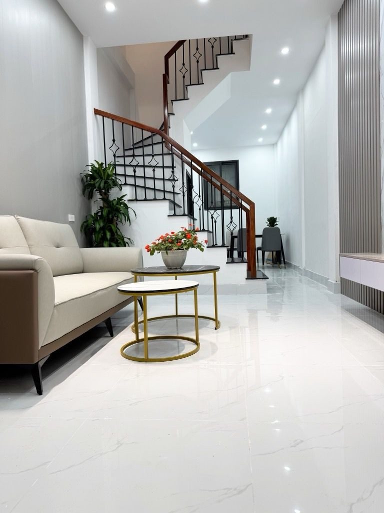 Bán nhà Kim Giang – Giá 9.4 tỷ – DT 40m² x 5 tầng – Full nội thất, Khu hiếm nhà bán, Ở ngay