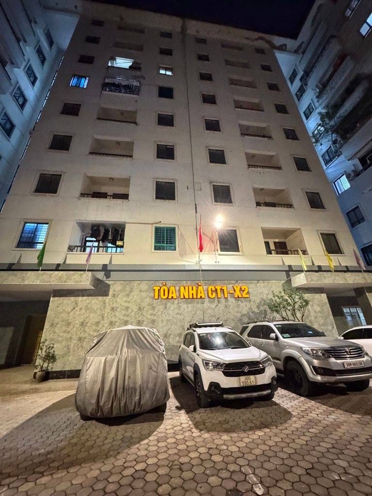 Bán nhà Cc CT1, X2 Bắc Linh Đàm, HN, DT 72m2, giá bán 5.48 tỷ
🔥Mô tả:
☀️ Nhà đường thông thoáng, bãi đỗ xe, các trường THCS, khu vực giao thông thuận tiện, gần bệnh viện Y học Quân đội, vành đai 3
🚗 Xung quanh xe ôtô chạy
🏡 Thiết kế 
💥 Phòng khách + 