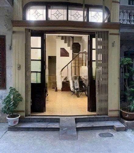 Cho Thuê Nhà Ngõ 120 Hoàng Hoa Thám - Ba Đình 30M² 5 Tầng 4 Ngủ - Giá Thuê 12tr
