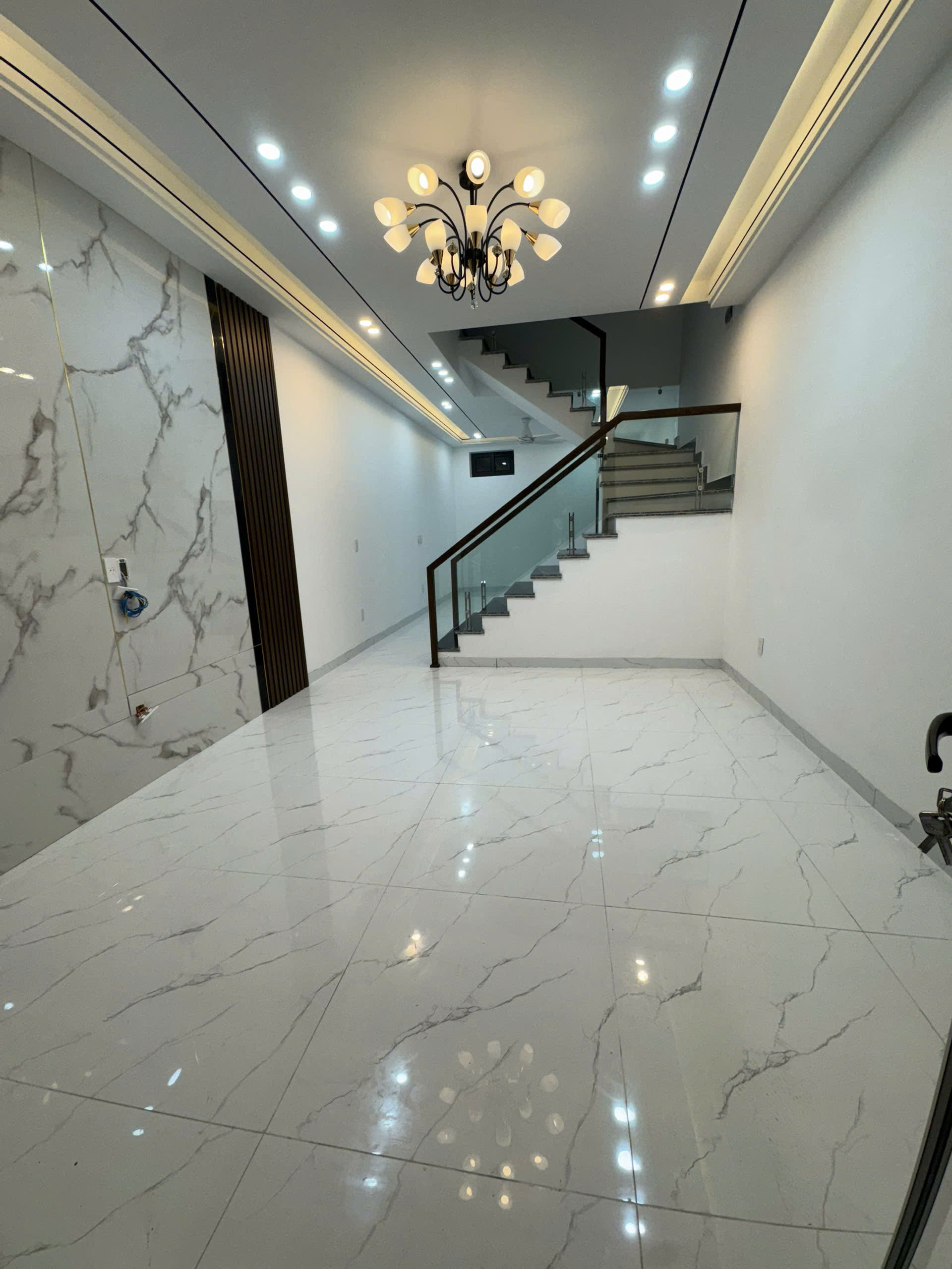 Chính chủ gửi bán căn nhà xây mới tại Đông Hải 1- Hải An