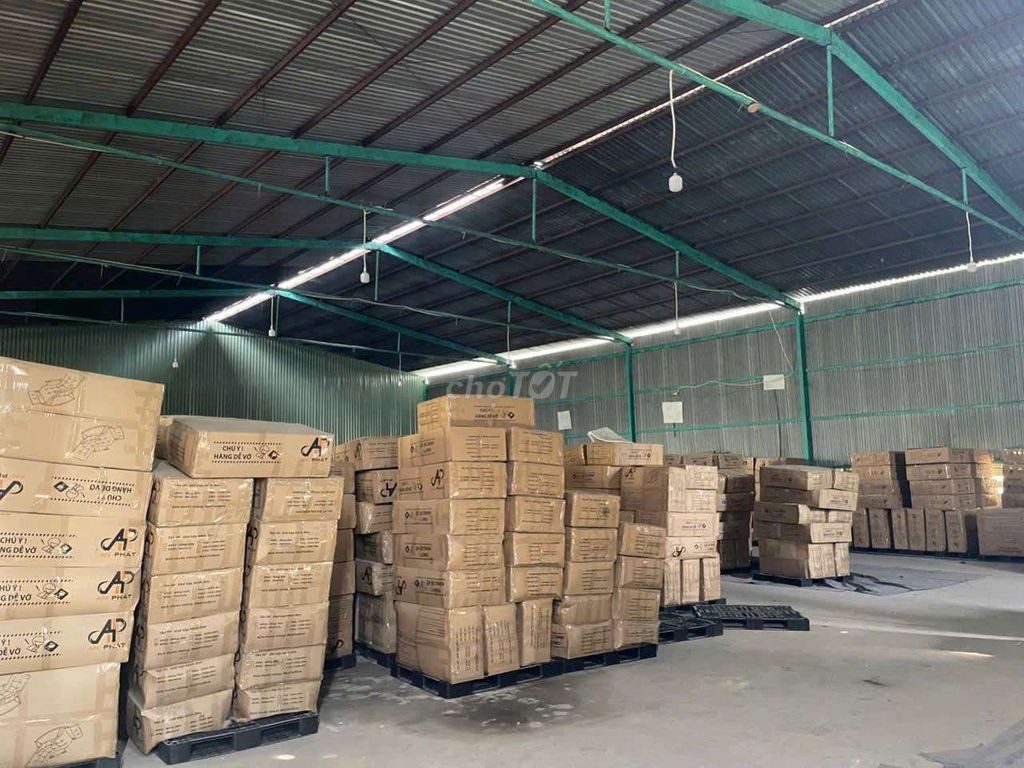 Xưởng Dĩ An gần HCM 1200m² đường cont điện 3fa sản xuất đa nghề
