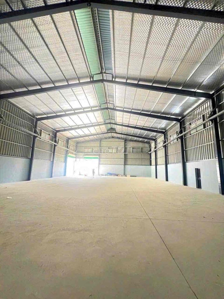 Xưởng Dĩ An 1100m Kinh Doanh và làm kho