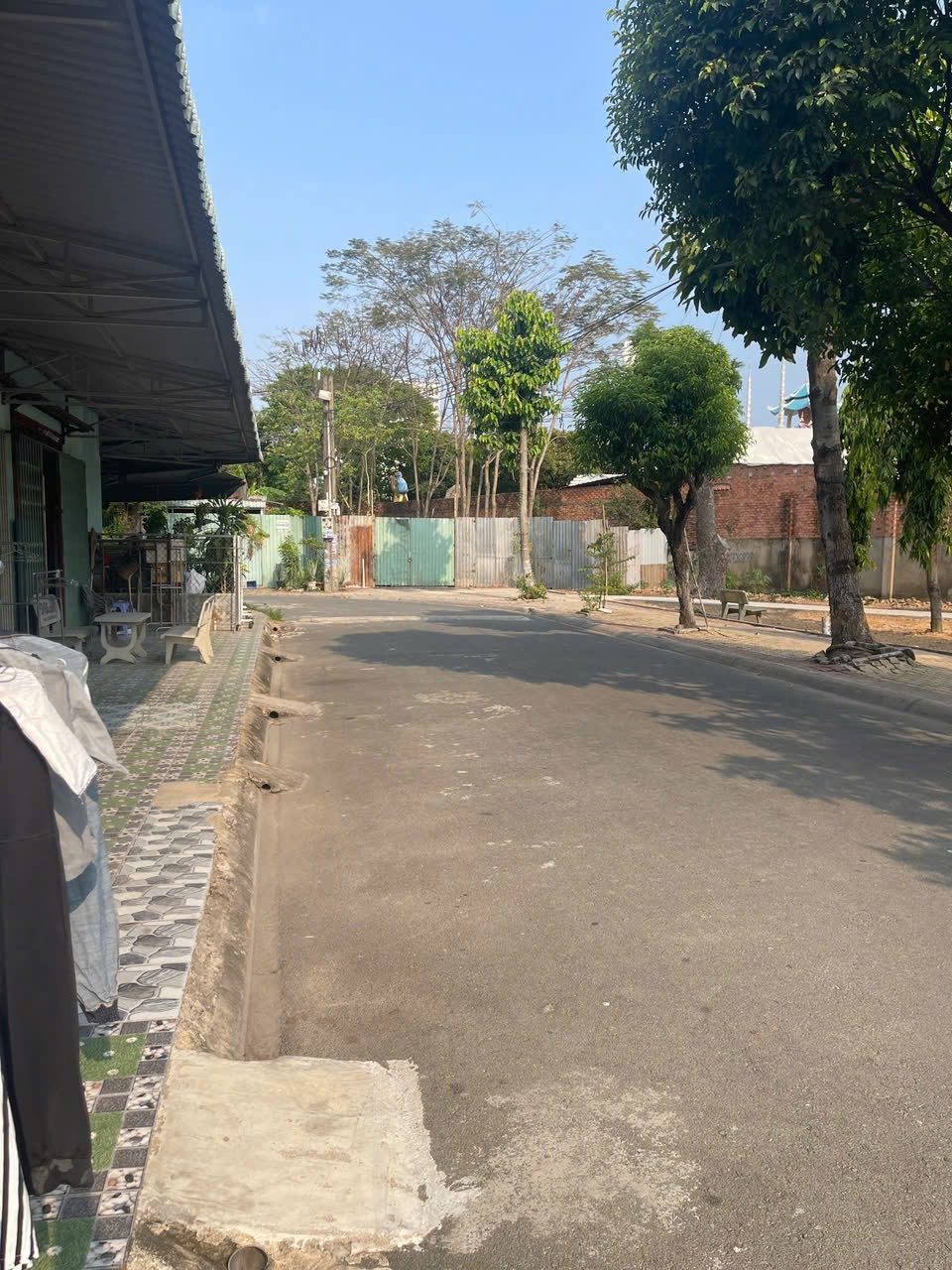 Nhà ở liền kề
