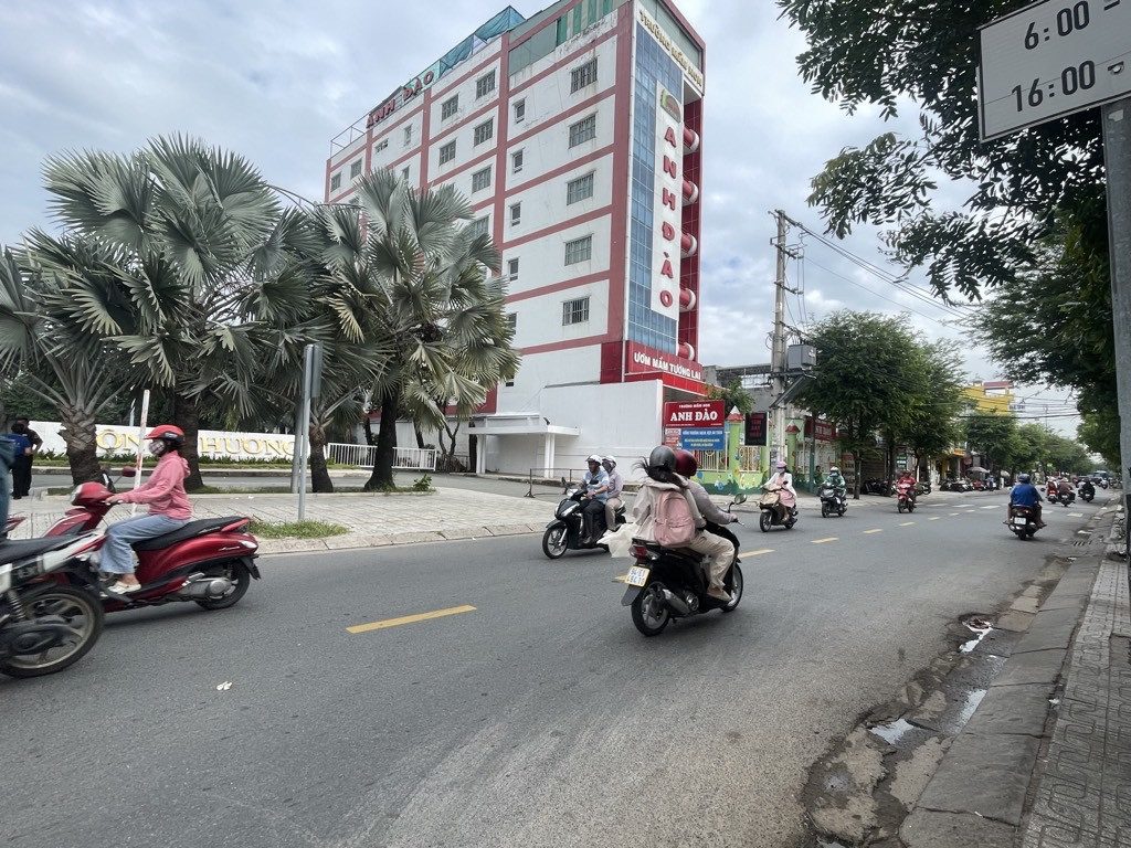 Bán đất 2260m² full thổ cư ngang 22m giá 186 tỷ tại Phường Đông Hưng Thuận